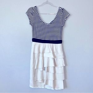 BCBGMaxAzria Dress. The cocktail dress is very elegant and beautiful. Size 6Prom